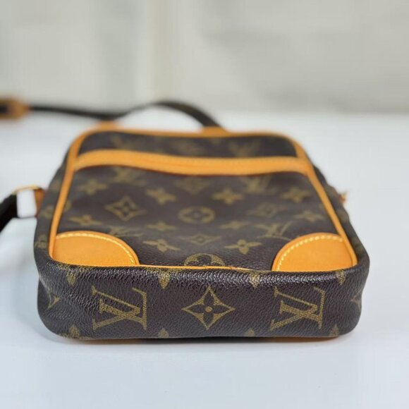 Louis Vuitton Danube Crossbody Bag Monogram Canvas - Picture 5 of 9